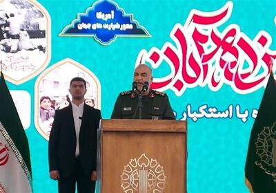 سرلشکر سلامی: اگر آمریکا و اسرائیل رفتار خود را تغییر ندهند، به سوی فروپاشی و نابودی پیش خواهند رفت / آمریکا غروب سیاسیِ خود را تماشا می‌کند