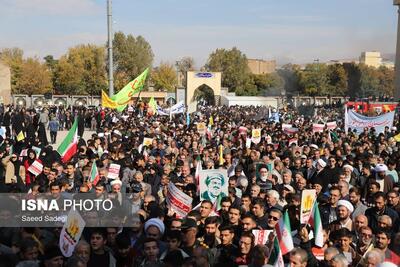 امروز نفرت همیشگی خود را از استکبار جهانی اعلام می‌کنیم