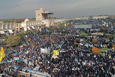 تکرار میدان‌داری اصفهانی‌ها در دفاع از انقلاب