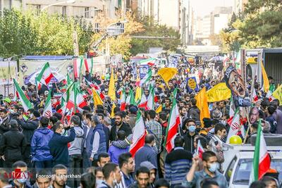 آغاز راهپیمایی ۱۳ آبان در سراسر کشور/ حضور گسترده مردم در بزرگداشت روز ملی مبارزه با استکبار جهانی