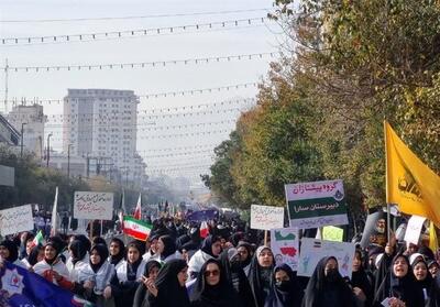 راهپیمایی ۱۳ آبان در تهران - روزنامه رسالت