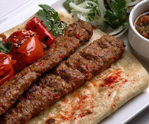 طرز تهیه کباب کوبیده خوشمزه خانگی بدون گوشت