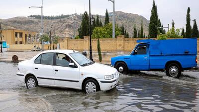 بارش شدید باران موجب آبگرفتگی معابر برخی شهرهای زنجان شد