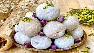 طرز تهیه شیرینی قطاب یزدی سنتی؛ خوشمزه و آسان با طعمی اصیل