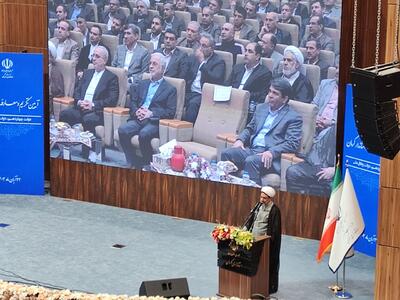 امام جمعه کرمان: مکتب شهید سلیمانی مبنای وحدت و پیشرفت است