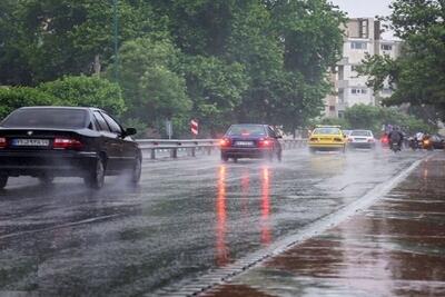 تداوم بارش باران و مه‌آلود بودن محور‌های مواصلاتی آذربایجان‌شرقی