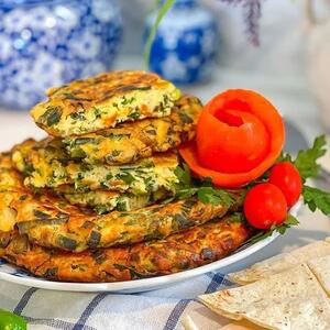 ناهار کوکو تره فرنگی درست کن، خیلی عالی میشه | طرز تهیه کوکو تره فرنگی ساده و خانگی با طعم بسیار عالی