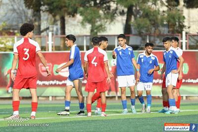 فرق استقلال و پرسپولیس، از زمین تا آسمان! - پارس فوتبال