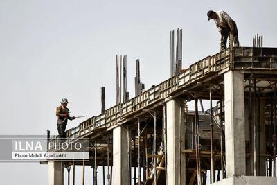 سنگینیِ بخشنامه وزارت کشور بر سرِ کارگران ساختمانی/ موضوع بیمه کارگران حل نشد