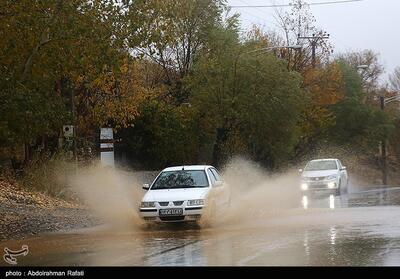 بارش باران در محورهای لرستان/ آماده‌باش 370 راهدار - تسنیم