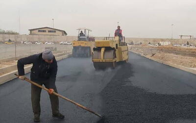 محلات قدیمی اردستان آسفالت می‌شود