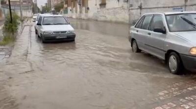 بارش باران و آبگرفتگی معابر در شهرستان دالاهو