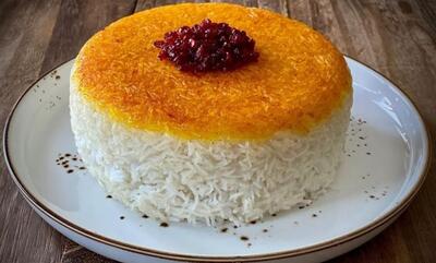 طرز تهیه ته دیگ ماست و زعفران + نکات خوشمزه‌تر شدن