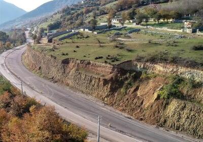 ضرب‌العجل تعریض پیچ حادثه خیز در جاده ساری - تسنیم