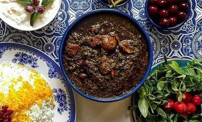 طرز تهیه خورش قورمه سبزی + نکات و فوت و فن