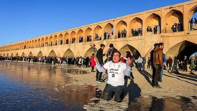 چشم نصف‌جهان به زاینده‌رود روشن شد