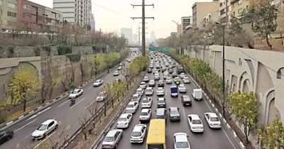 راه‌اندازی خطوط پرسرعت در بزرگراه همت از بهمن ماه/ جریمه خودروهای تک‌سرنشین ۳۰۰ تا ۳۵۰ هزار تومان