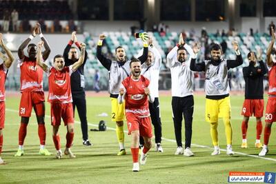 پرسپولیس برای اولین بار از استقلال جلو زد - پارس فوتبال