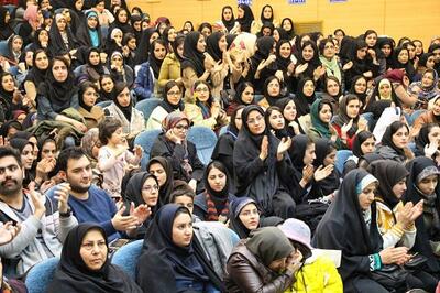 آغاز رسمی برنامه روز دانشجو از فردا/ آماده شنیدن انتقادات هستیم/همه دانشجویان در چارچوب قانون حرف خود را بزنندY معاون دانشجویی و فرهنگی دانشگاه علوم پزشکی تهران در گفت وگو با شفقنا  |  شفقنا