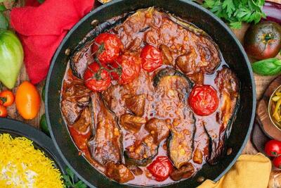 طرز تهیه خوشمزه‌ترین و اصیل‌ترین خورش ایرانی‎ - فراشپز