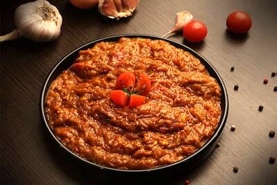 چگونه میرزا قاسمی خوش‌طعم و اصیل درست کنیم؟