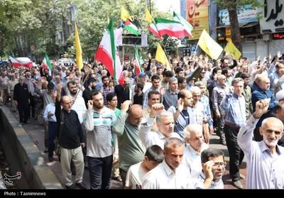 زنجانی‌ها بعد از نماز جمعه علیه اسرائیل راهپیمایی می‌کنند - تسنیم