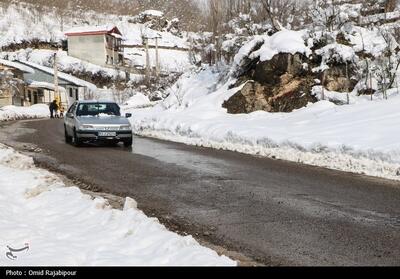 ترافیک سنگین در چالوس/بارش برف و باران در جاده‌های 9 استان - تسنیم