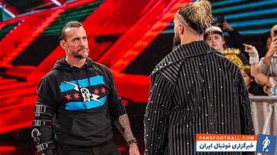 آغاز طوفانی WWE روی نتفلیکس با تقابل تاریخی سی‌ ام پانک و سث رالینز! - پارس فوتبال