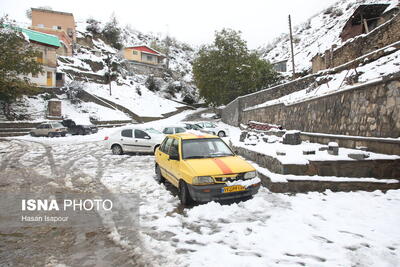 امدادرسانی به ۱۰۴ خودروی گرفتار در برف و کولاک در استان سمنان