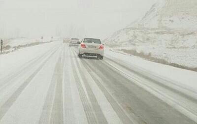 تردد در محور کاشمر به کوهسرخ بدون زنجیر چرخ ممنوع شد