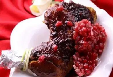 طرز تهیه مرغ ترش با انار در سه سوت!