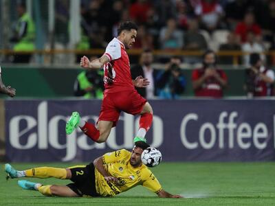 گزارش زنده: سپاهان ۰ -پرسپولیس ۰