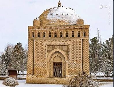 تصویری از مقبره امیر اسماعیل سامانی در ازبکستان