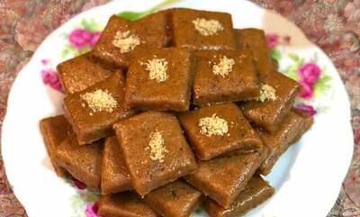 طرز تهیه حلوا آغوز (حلوا سیاه گردویی)؛ دسر یلدایی به روش شمالی