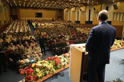 استاندار کرمانشاه: سربازان زینت‌بخش نظام و ستون امنیت کشور هستند