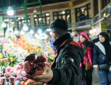 تصاویری جالب از خرید شب یلدا در تهران | رویداد24