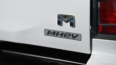 حروف MHEV مخفف چیست و چه تفاوتی با PHEV دارد؟