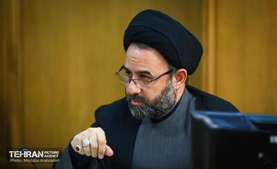 آقامیری عضو شورای شهر: بی برکت بودن دست دولت ها نتیجه چشمپوشی بر گناه بی حجابی است