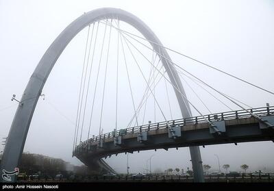 زنجان در مه فرو رفت/ کاهش دید افقی رانندگان - تسنیم