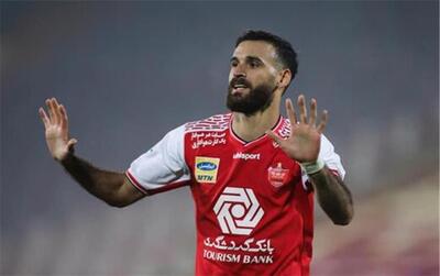 احمد نوراللهی در نزدیکی پرسپولیس