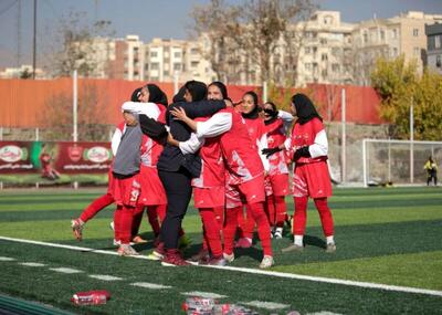 زنان پرسپولیس با اقتدار برگشتند