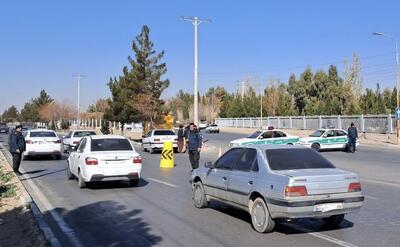 رصد ورودی و خروجی های شهر کرمان توسط ایست و بازرسی های پلیس در آستانه هفته مقاومت