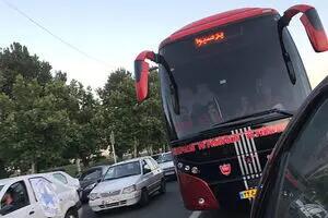 قطعی برق ورزشگاه شهدای شهرقدس قبل از بازی پرسپولیس و خیبر