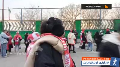 هوادار خانم پرسپولیس: به خاطر کریم باقری آمدم؛ عاشق عالیشاه هستم - پارس فوتبال