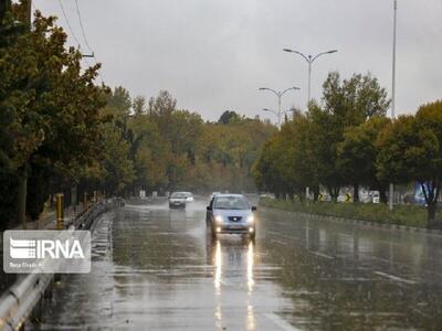 آبگرفتگی معابر قزوین به دلیل بارش برف و باران