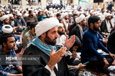 تجمع حوزویان در سالروز حماسه ۹ دی برگزار شد