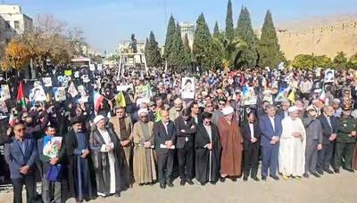 تجمع مردم انقلابی شیراز در سالروز حماسه ۹ دی