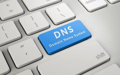 DNS Server چیست و چه کاربردی دارد - کاماپرس