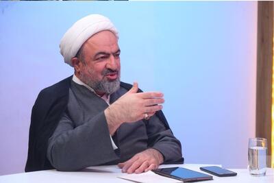 رسایی: باید تاسف خورد برای ورزشکارانی مثل محمد خاکپور که یا بدون اطلاع هستند یا اطلاع دارند و واقعیت‌ها را انکار می‌کنند / ورزشگاه آزادی با هزینه گزاف و با نظارت شرکت آمریکایی ساخته شد