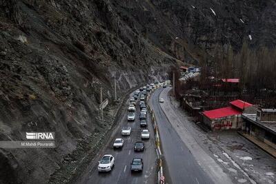 ترافیک خودرویی در جاده‌های منتهی به مازندران سنگین شد